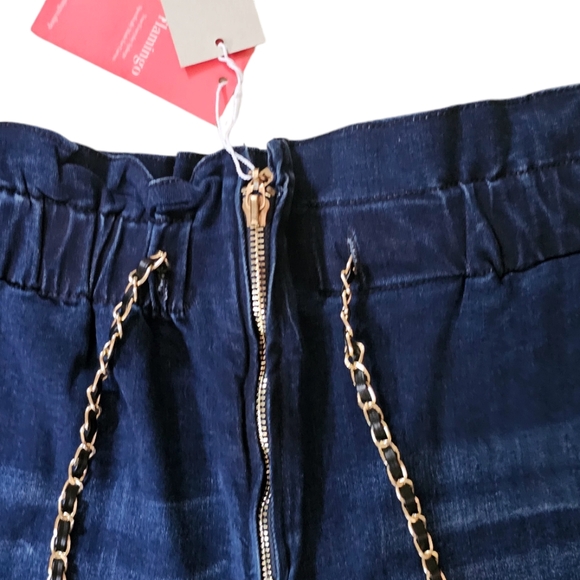 Flamingo Shop Shorts - Picture 2 of 6